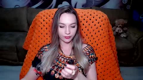 Snapshot of lovellymalina chatting on January 4, 5:16 pm private open online show from January 4, 5:16 pm