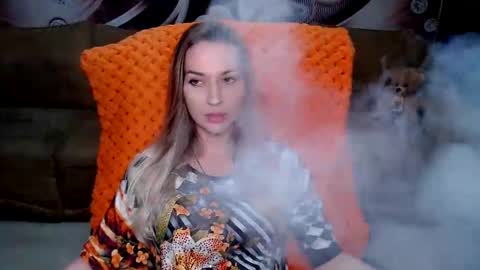 Snapshot of lovellymalina chatting on February 17, 7:10 pm private open online show from February 17, 7:10 pm