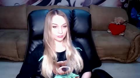 Snapshot of lovellymalina chatting on September 13, 1:44 pm private open online show from September 13, 1:44 pm
