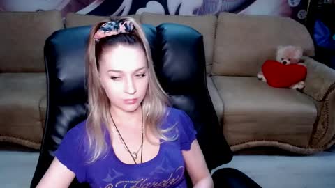 private open online show from April 6, 12:17 pm
