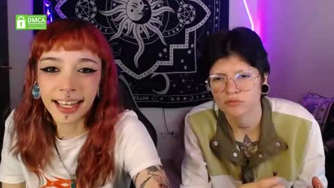 Snapshot of lovelockedlips chatting on October 1, 1:55 am Alex Violet online show from October 1, 1:55 am