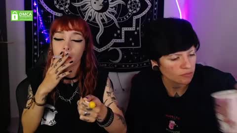 Snapshot of lovelockedlips chatting on October 11, 4:22 am Alex Violet online show from October 11, 4:22 am