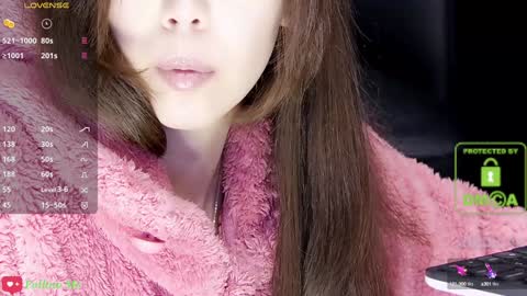 Snapshot of lovely_asahi chatting on January 6, 12:02 pm lovely asahi online show from January 6, 12:02 pm