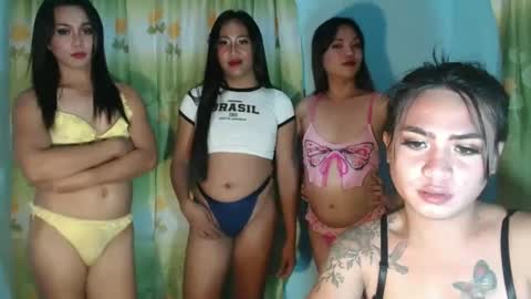 Snapshot of lovely_ayax chatting on February 17, 11:13 am alexa alice jane daisy online show from February 17, 11:13 am