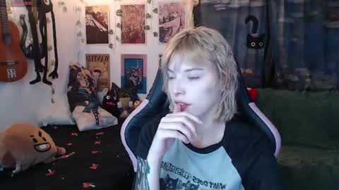 Cassie online show from June 11, 11:47 pm