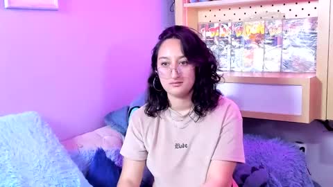 Chloe online show from January 16, 5:33 pm