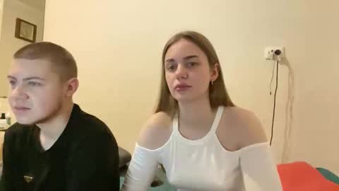 lovely_couple00 online show from February 28, 3:29 am