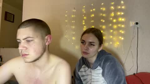 lovely_couple00 online show from March 26, 6:24 pm