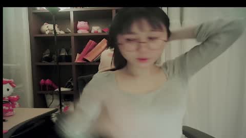 DANA KIM online show from March 4, 4:02 pm