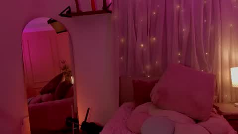 Emma online show from June 26, 1:26 pm