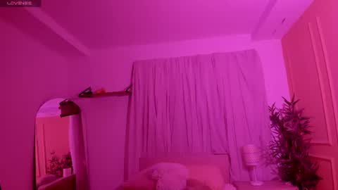 Emma online show from July 14, 1:06 pm