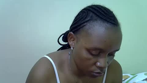 Snapshot of lovely_gee chatting on April 18, 7:18 pm sexylover online show from April 18, 7:18 pm