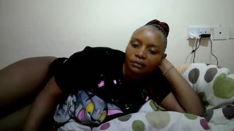 Snapshot of lovely_gee chatting on June 2, 6:43 pm sexylover online show from June 2, 6:43 pm