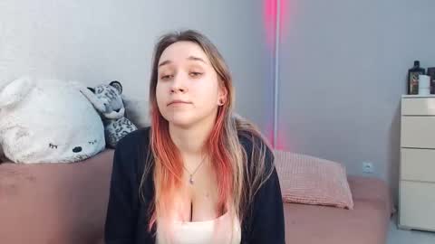 Lovely Hayley online show from February 11, 9:53 pm