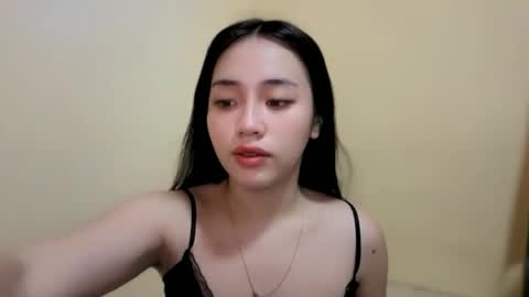 lovely_leah23 online show from September 19, 2:13 am