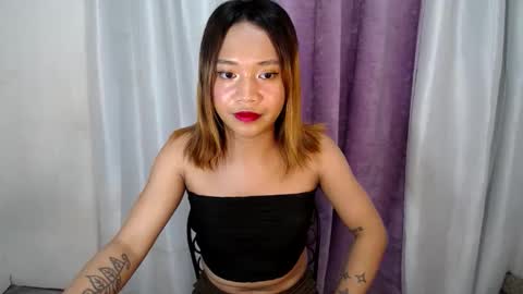 Snapshot of lovely_lianne chatting on October 11, 8:35 am lovely_lianne online show from October 11, 8:35 am