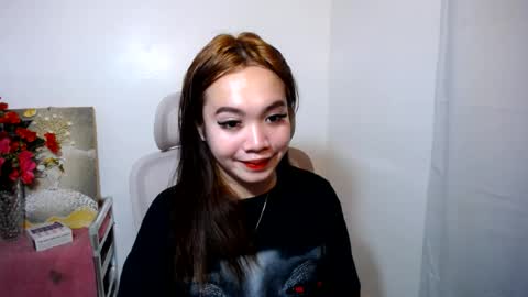 lovely_lianne online show from July 18, 3:00 am