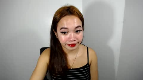 lovely_lianne online show from July 25, 4:43 am