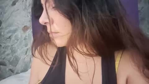 Maya online show from November 7, 11:05 pm