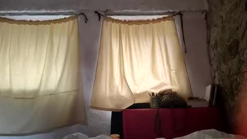 Maya online show from November 9, 3:54 pm