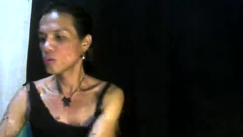 Snapshot of lovely_manificent4u chatting on June 3, 2:47 am Lest online show from June 3, 2:47 am
