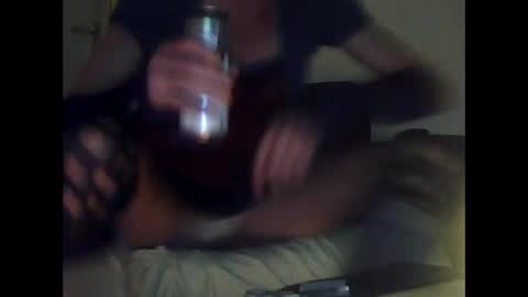 Snapshot of lovely_me165244 chatting on December 2, 8:33 pm mooie man online show from December 2, 8:33 pm