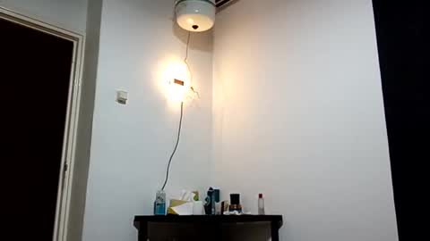 Snapshot of lovely_me165244 chatting on January 26, 9:18 pm mooie man online show from January 26, 9:18 pm