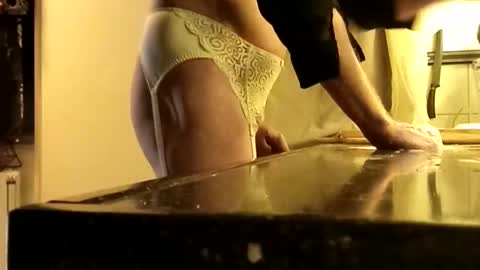 Snapshot of lovely_me165244 chatting on January 28, 8:26 pm mooie man online show from January 28, 8:26 pm