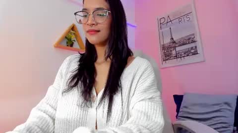 Olivia online show from June 17, 5:36 pm