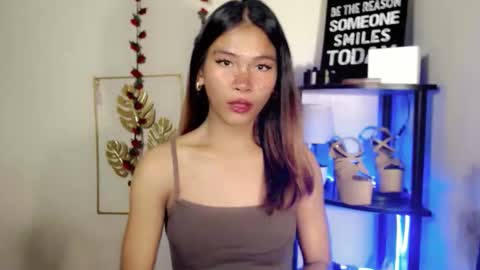 KATE online show from April 22, 5:03 pm