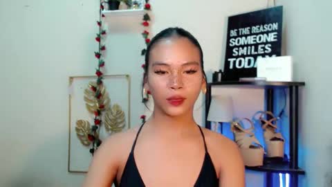 KATE online show from April 26, 5:21 pm