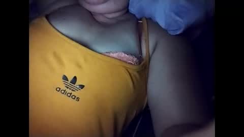 lovely_orchid online show from November 1, 8:38 am