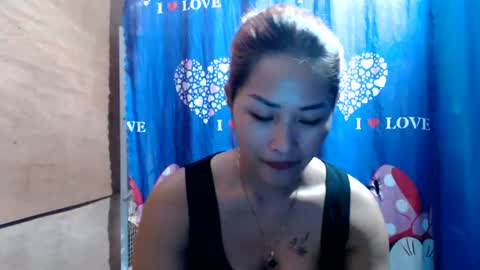 Snapshot of lovely_singlemom chatting on July 23, 1:52 am ask me dear online show from July 23, 1:52 am
