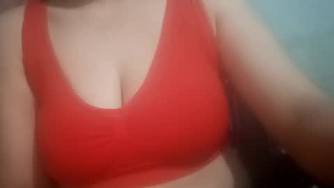 Snapshot of lovely_sweet_girl chatting on February 8, 10:50 am katrina follow me guys online show from February 8, 10:50 am