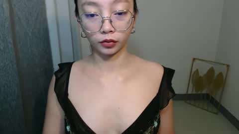Snapshot of lovely_sweetiex chatting on November 12, 12:44 am call me Ann online show from November 12, 12:44 am