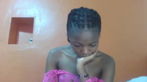 Lovely yvonne online show from November 12, 11:32 am