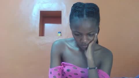 Lovely yvonne online show from December 3, 11:41 am