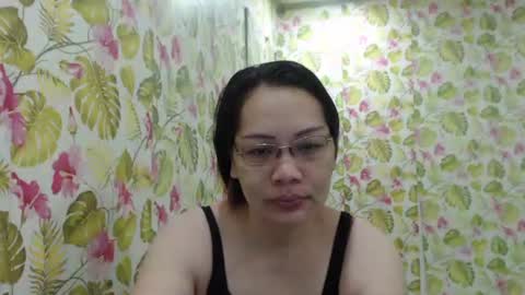 Snapshot of lovelyasiancutie chatting on November 28, 7:27 pm lovelyasiancutie online show from November 28, 7:27 pm