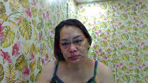 Snapshot of lovelyasiancutie chatting on December 1, 9:09 pm lovelyasiancutie online show from December 1, 9:09 pm