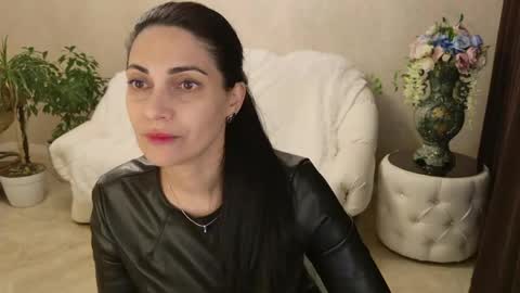 Snapshot of lovelybeatricee chatting on May 3, 11:49 am Beatrice online show from May 3, 11:49 am