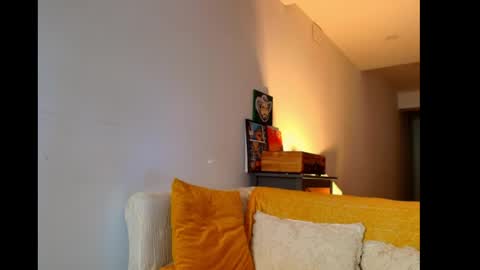 lovelycaroll online show from May 16, 4:17 pm