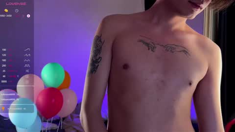 Snapshot of lovelydany3 chatting on March 10, 7:18 pm lovelydany3 online show from March 10, 7:18 pm