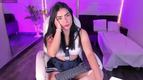 Lovely online show from October 21, 5:13 pm