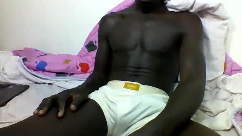 Snapshot of lovelyfeetboy chatting on April 7, 2:12 am lovelyfeetboy online show from April 7, 2:12 am