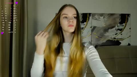 lovelygracee online show from September 25, 6:33 pm