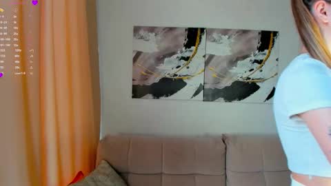 lovelygracee online show from October 20, 12:49 pm