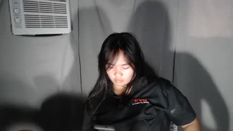 Snapshot of lovelykadita chatting on October 25, 12:29 am Kadita3 online show from October 25, 12:29 am