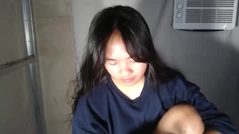 Snapshot of lovelykadita chatting on November 1, 4:03 am Kadita3 online show from November 1, 4:03 am