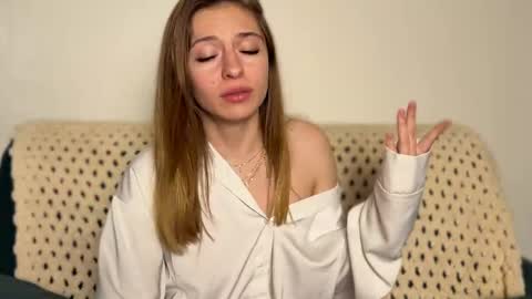 Kate only online show from May 10, 4:23 pm