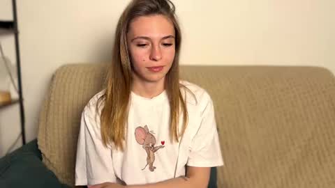 Kate only online show from May 21, 4:14 pm